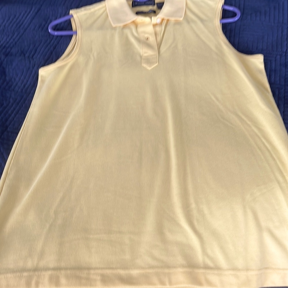 Winner mate yellow Technicolor sleeveless with a collar golf shirt